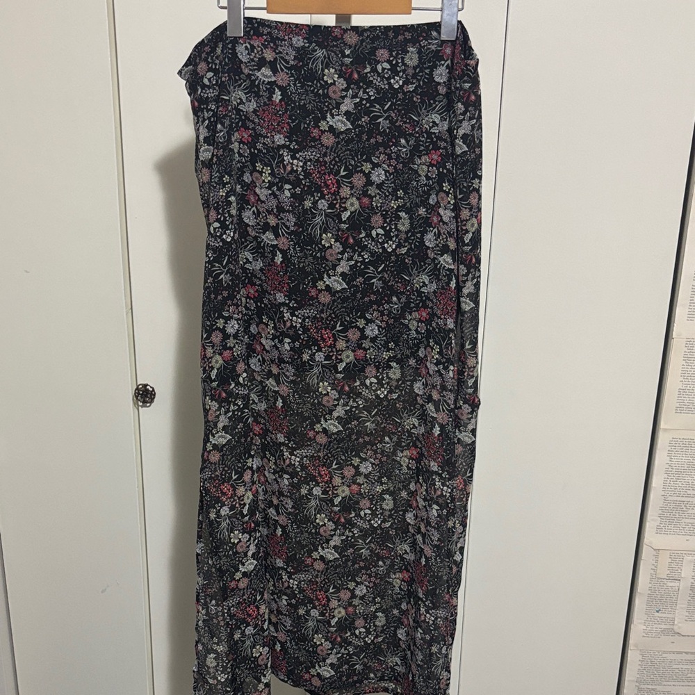 Reitmans Black Floral Maxi Skirt